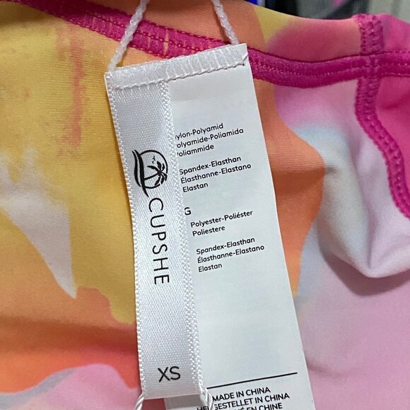 Cupshe Jaclyn Abstract Print Zipper Long Sleeve Rash Guard Swimsuit Size XS - Picture 3 of 5